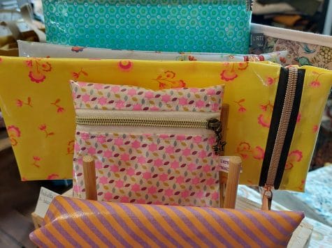 Couture zéro déchet : pochettes imperméables
