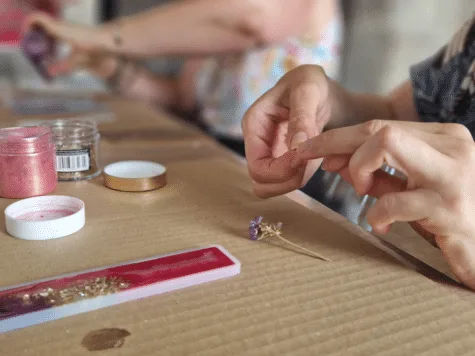 Salon Cocottes & Créateurs : 2 Marques-pages en résine UV