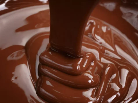 Fabrication sucettes en chocolat
