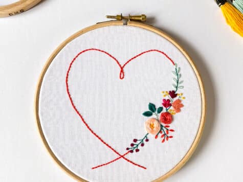 Kit de broderie : Coeur fleuri