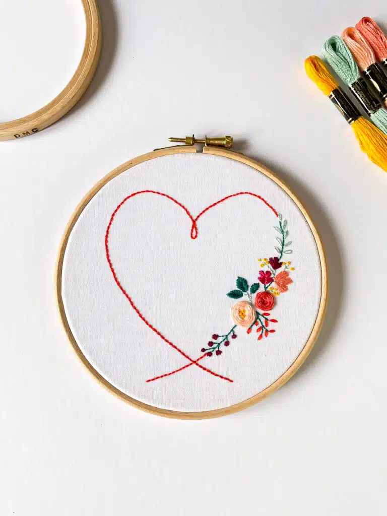 Kit de broderie : Coeur fleuri