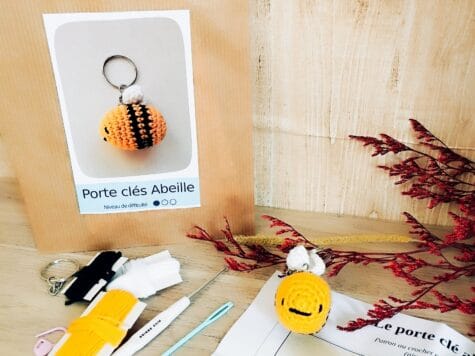 Kit crochet débutant porte clés abeille