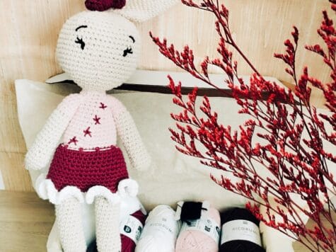Kit crochet intermédiaire poupée lapin