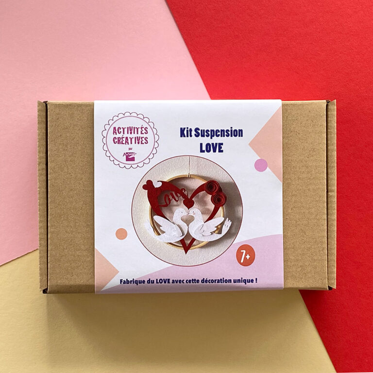 Kit créatif – Cercle LOVE avec des colombes en papiers pré-découpés à coller