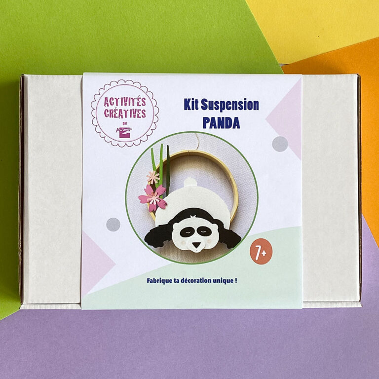 Kit créatif – Cercle avec un PANDA en papiers pré-découpés à coller