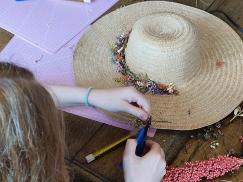 Chapeau de Paille en fleurs séchées