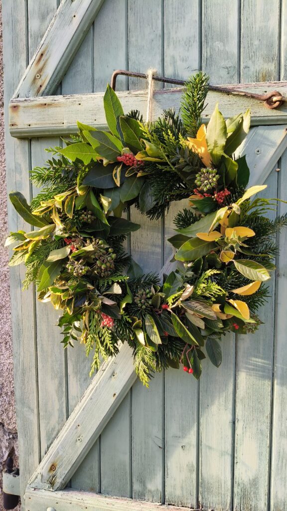 atelier couronne de noel ou courone de l'avent, DIY, fête de noel, décoration de noel, niort
