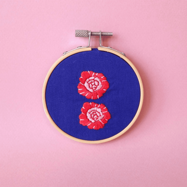 Kit de broderie Rose by Camille Cauvez