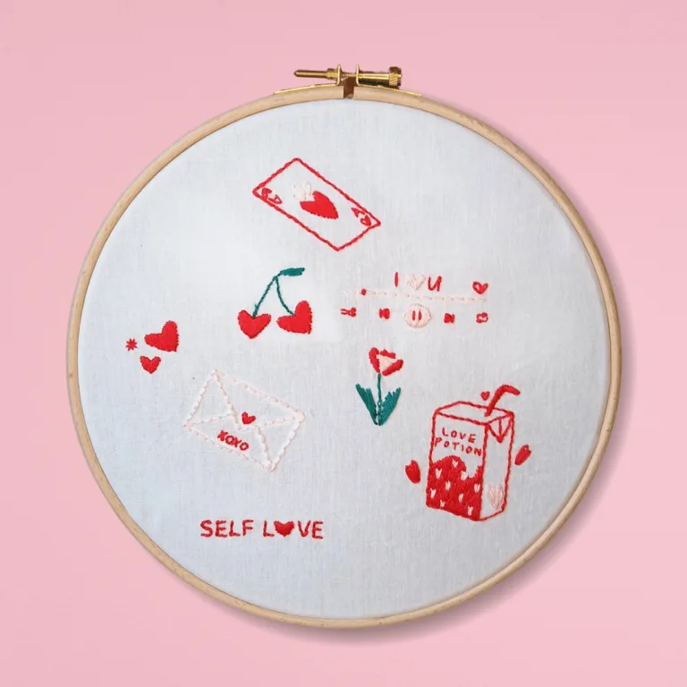 Kit de broderie Love by Romane Sérazin