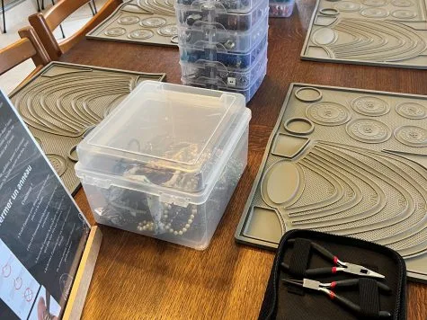 Atelier upcycling de bijoux – Création d’un collier unique à La Rochelle