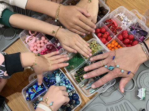 Atelier création de bijoux – Duo Parent-Enfant – Création de bracelets uniques sur Rochefort