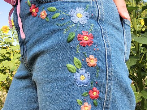 Échappée Florale – Kit broderie short à broder