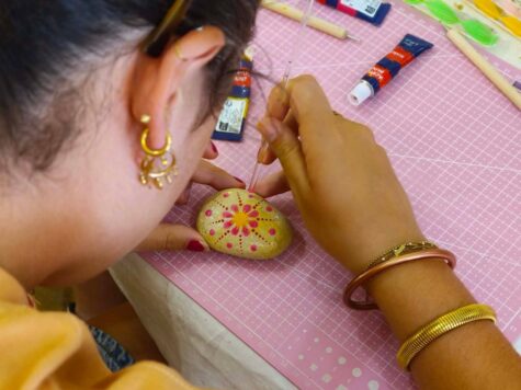 Atelier Mandala dotting (adulte) ou peinture sur galet (enfant) – Salon cocottes & créateurs